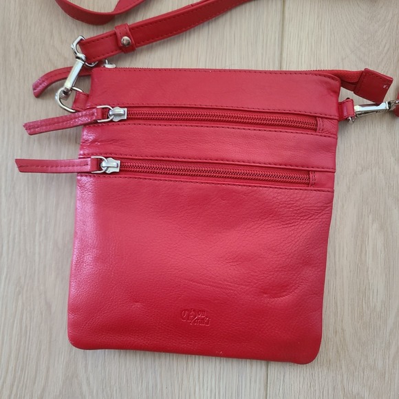 Mou Meraki Red Leather Crossbody Bag Floral Lining Multi Pocket Festival Boho - Picture 1 of 11